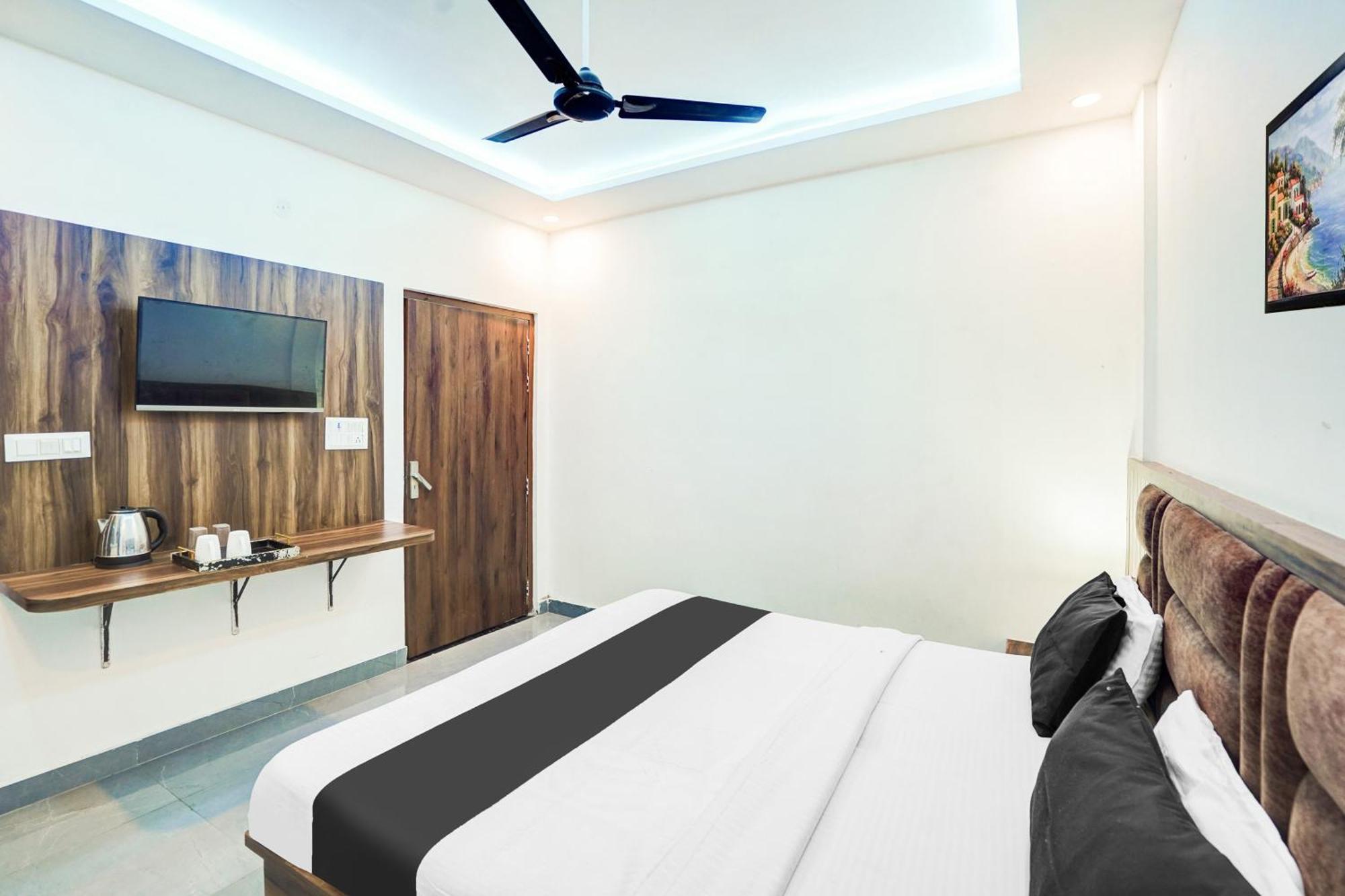 Hotel Super O Sunrakh Road Formerly Ganga Residency
