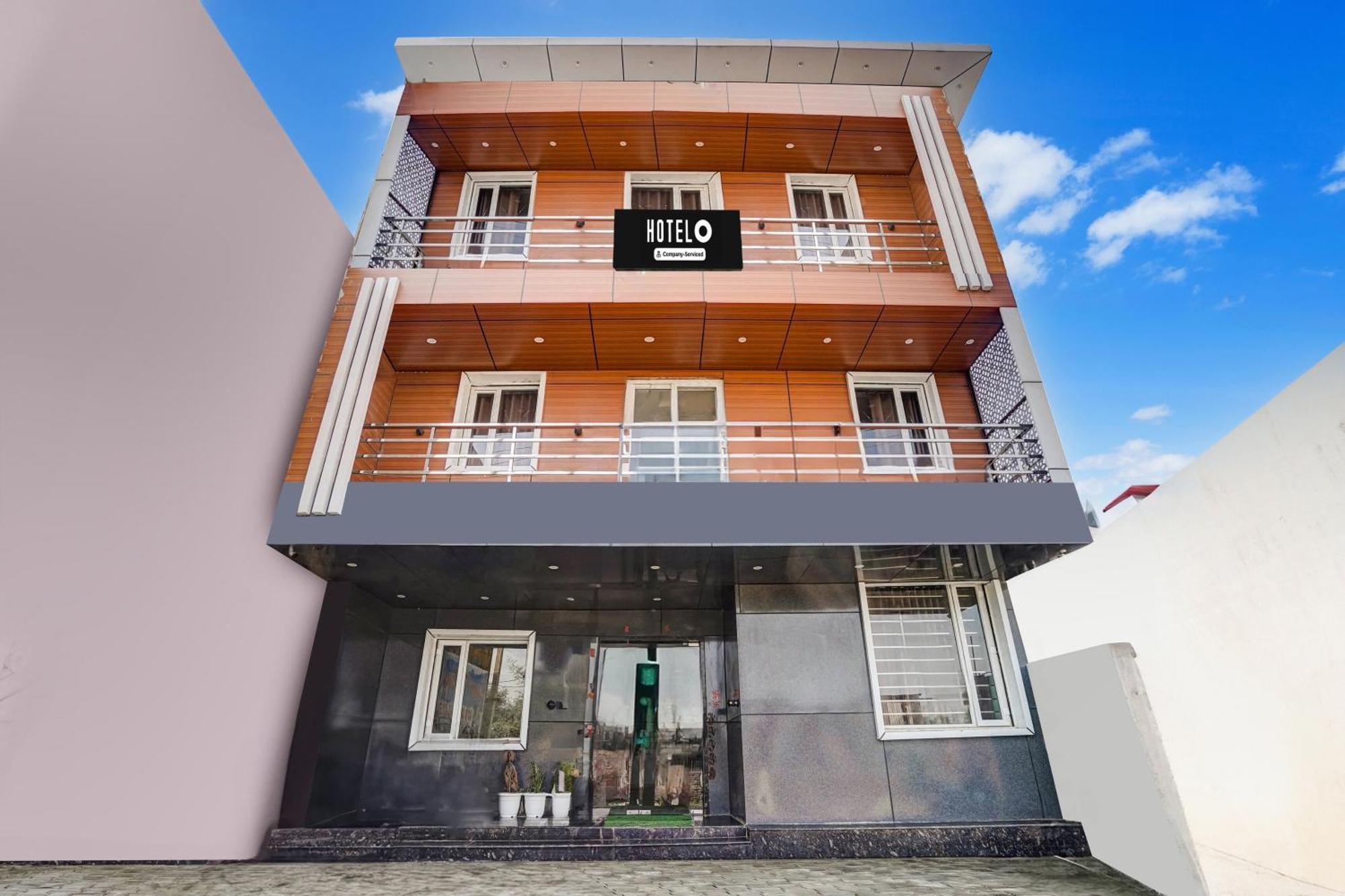Hotel Super O Sunrakh Road Formerly Ganga Residency *
